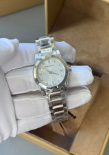 Burberry Heritage BU9213 Stainless Steel 26 mm Women's Watch picture