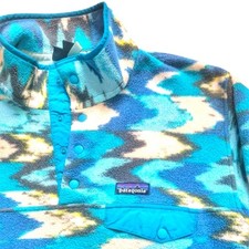 Patagonia // M's Lightweight Synchilla Snap-T Fleece Pullover / L / Trout Waves picture