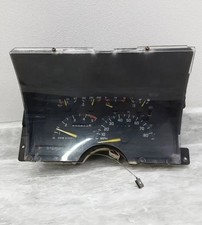 1992-1993 Chevy Truck 1500 Speedometer Instrument Gauge Cluster W/Tachometer Oem picture