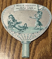 Vintage ~ WIN S. Brooks ~ MAD HATTER ~ TRADE CARD ~ FAN ~ PISTOLS  ~ RARE picture
