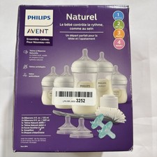 Philips Avent Natural Response Baby Gift Set, 4oz & 9oz Bottles, SCD838/02 picture