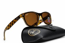 Ray-Ban RB2132 New Wayfarer Polarized Brown Tortoise Sunglasses 55-18 902/57 picture