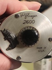 💥💥vintage💥💥Pflueger 2600 Baitcaster Model DB picture