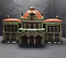 Dept 56 Dickens Village Victoria Station 55743 Retired 1989 Lighted Building Box picture