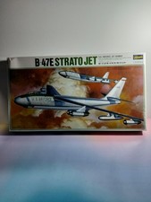 1/72nd Scale Hasegawa B-47E Strato Jet Model Kit Open Box picture