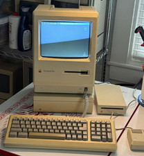 Apple Macintosh Plus – Fully Working – Keyboard, Mouse & External 800K Drive picture