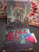 1977 KISS LOVE GUN LP ALBUM 7057  1ST PRESSING WITH GUN picture
