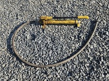 Enerpac P-39 Hydraulic Hand Pump & Cylinder Ram | 10,000 PSI 700 BAR | Works picture
