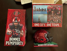 2 Diff San Diego State University Aztecs bobbleheads/statues - Donnel Pumphrey picture