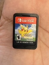 Pokemon Let's Go Pikachu - Nintendo Switch  [CARTRIDGE ONLY} picture