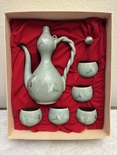 Vintage 1983 Suk Bong Korean Celadon Wine Ewer Set SB 867 Cranes Boxed 7 Pc picture