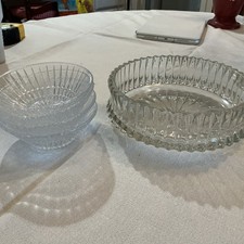 Beautiful Vtg 8” Lead Crystal Serving Bowl Cut Glass Sawtooth With 4 Srv Dishes picture