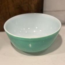 Vntg 1940s Pyrex Primary Green Mixing Bowl 2.5 Qt 403 Unnumbered First Edition picture