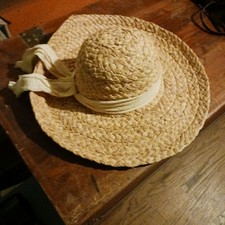 Vintage Harold's Straw Sun Hat. Harold's Was Established In 1948. picture
