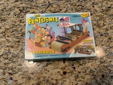 The Lindberg Line The Flintstones Flintmobile HL604/12 1/25 Scale SEALED picture