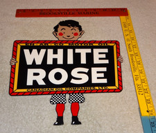 VINTAGE EN-AR-CO WHITE ROSE MOTOR OIL CANADA ENARCO BOY 👦  METAL GASOLINE SIGN picture