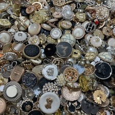 Vintage-now Costume Jewelry makeing Lots button Read Description 50pcs picture