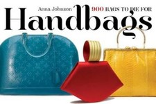 Handbags: 900 Bags to Die For - Paperback By Anna Johnson - GOOD picture