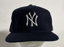 Near Mint New York Yankees Clete Boyer Signed Sports Specialties Fitted Wool Hat picture