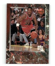 1992-93 Fleer Ultra SCOTTIE PIPPEN #8 Scottie Pippen picture