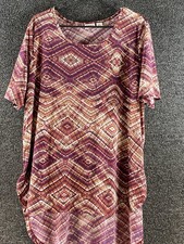 Cato Women’s Top Geometric Side Zip Hi Low Short Sleeve Size XL picture