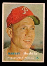 1957 Topps Baseball Harvey Haddix Card #265 4th Series Phillies - Corner Creases picture