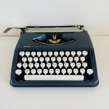Olivetti Lettera 82 Midnight Blue Azerty Typewriter with Briefcase and Pouch picture