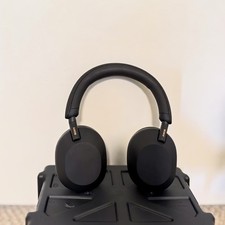 Sony WH-1000XM5 Wireless Noise Canceling Headphones - Black picture