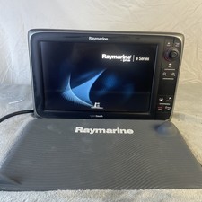 Raymarine e127 HybridTouch - E70024 - Internal GPS/Sounder See Description** picture