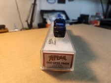 Atlas/Kato nscale Conrail GP35 road number 3625. Looks and runs great. picture