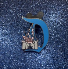 2025 Disney Pin Sleeping Beauty Castle D Mystery Key To Disneyland 70th RARE picture