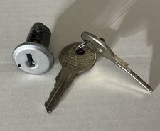 Vintage NOS 1933 Oldsmobile ignition lock cylinder w/matching keys picture