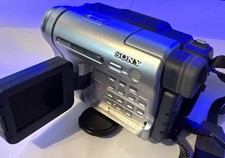 Sony Handycam DCR-TRV260 Silver Digital8 Camcorder 20x zoom 2.5”LCD display picture