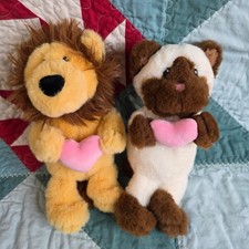 Giggle Scape Lion and Siamese Cat Plush Set with Pink Hearts Valentine Gift 10in picture