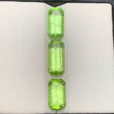 Yellowish Green Natural Peridot 5.38 Carat Emerald Cut Loose Gemstones Parcel picture