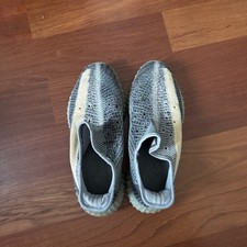 Size 11 - adidas Yeezy Boost 350 V2 Ash Blue picture