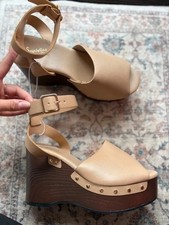 Womens size 9 Seychelles Tan Platform Wedge Heels Sandals w/ Studded Detail picture