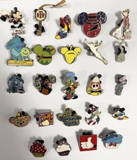Lot Of 24 Vintage Walt Disney World Trading Pins- Mickey From Early To Mid 2000s picture