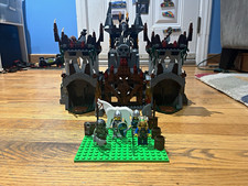 LEGO Castle: Fantasy Era: Trolls' Mountain Fortress 7097 (2009) w some minifigs  picture