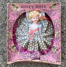 RARE VTG c.1940s-1950s EFFANBEE “DEBUTANTE” HONEY DOLL in ORIGINAL BOX MIB MIP picture