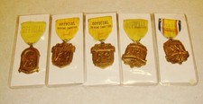 VTG  Collection Official 1942 + Chicago  Golden Gloves Boxing  Medals WWII time picture