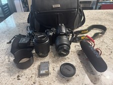 Nikon D5000 12.3MP Digital SLR Black w/ AF-S DX 18-55mm Lens, Bag picture