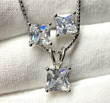 SPARKLING VINTAGE SILVER TONE EARRINGS & PENDANT ON 18