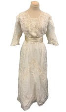 Vintage extant cotton and lace wedding gown, c.1909-1912. Excellent condition picture