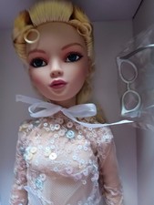 Ellowyne Wilde, Divine Inspiration by Robert Tonner for the VDC 16 inches tall. picture