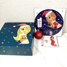  Mariah Carey’s Holiday 