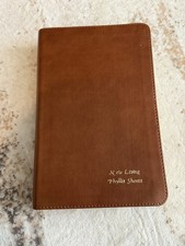 NLT Personal Size Giant Print Bible, Filament Edition by Tyndale (English) Read picture