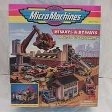 Spike's Auto Wreckers Highways & Byways Micro Machines 1997 Galoob Playset MISB picture