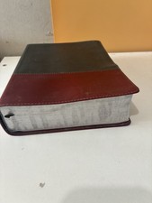 The Jeremiah Study Bible NKJV New King James Version by David Jeremiah picture