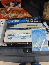 CORGI CLASSICS GREYHOUND GM 4501 SCENICRUISER COACH BUS MODEL US54410 1:50 picture